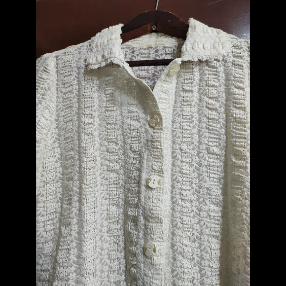 White Floral Mesh Shirt 🤍 - Picture 2 of 11